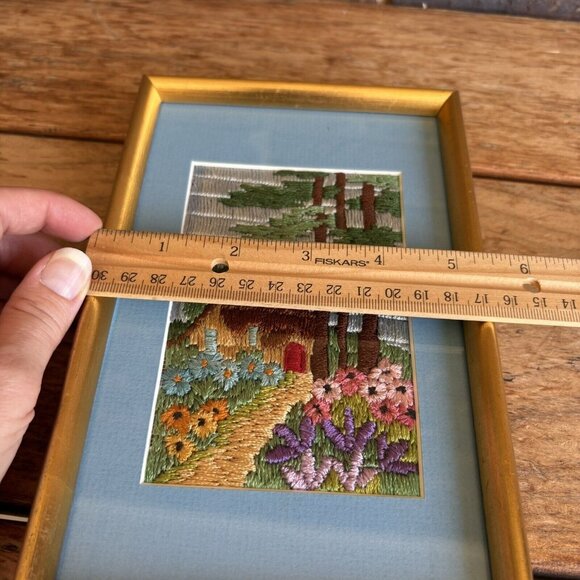 Vintage Silk Long stitch Needlepoint Framed Artwork Measurements In Photos - Picture 10 of 12